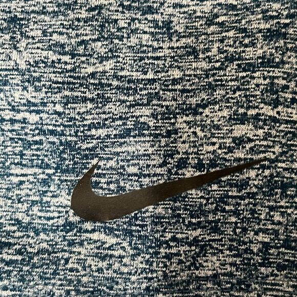 Nike Women’s Dri-Fit Workout Tank   Size S   EUC - Picture 5 of 5